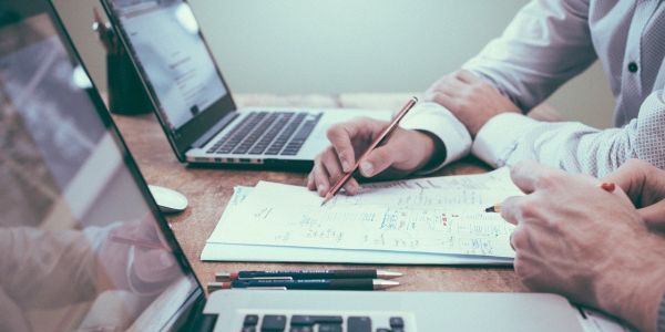 Marketing online, offline i assessorament comerç l