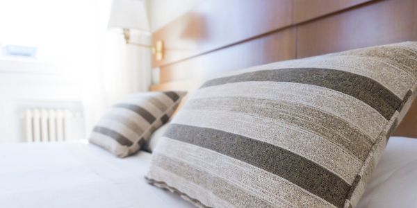 Allotjament gratuït metges/ses i sanitaris/es
